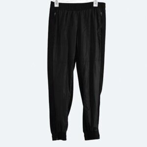 COPY - Fabletics Black Athletic Jogger Pants with Zippered Pockets and Elastic …